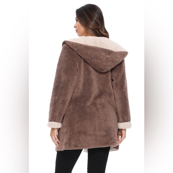 Serenity Nwot Fleece Jacket in Mocha - Picture 5 of 6